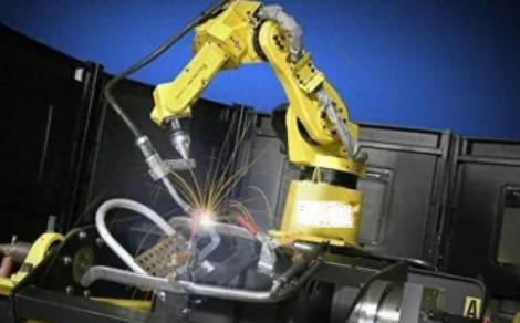 焊接机器人有何优势？