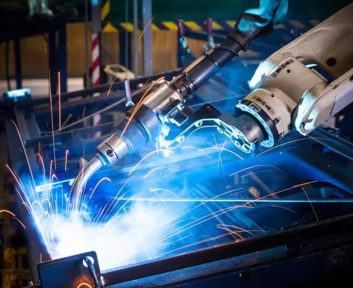 钢结构和船舶行业有望带来大量焊接机器人需求